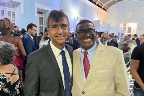Política: “Comunicação Vereador” Paulão do Caldeirão manifesta preocupação com saída de André Curvelo da Comunicação do Governo do Estado