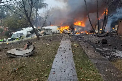 Brasil: “Queda” Avião com 62 pessoas cai no interior de São Paulo