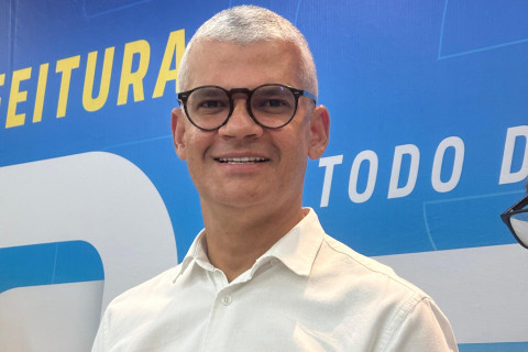 Política: “Anúncio” José Ronaldo anuncia Pablo Roberto secretário de Educação