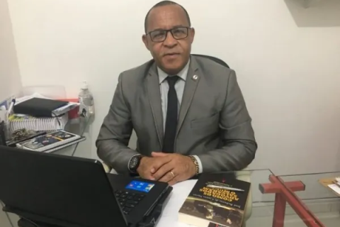 Política: “Compra de votos” “Quem está espalhando essa notícia vai responder judicialmente“, afirma vereador citado em escândalo de compra de votos para a eleição da presidência da Câmara de Feira