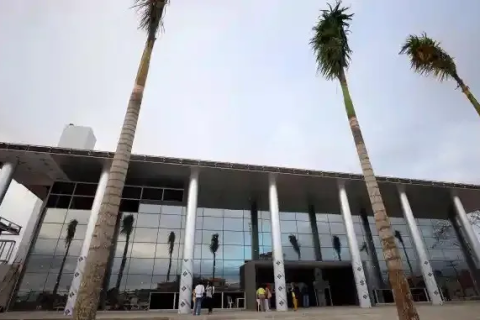 Feira de Santana: “Centro de Convenções” Jerônimo Rodrigues entrega novo Teatro e Centro de Convenções de Feira de Santana