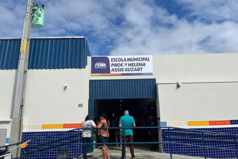 Educação: “Reinauguração” Mais uma escola municipal é totalmente reformada e entregue a população em Feira