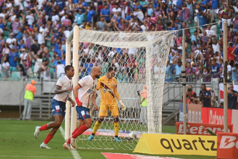 Esporte: Bahia vence o Atlético-GO na Fonte Nova e garante classificação à Copa Libertadores
