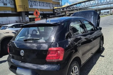 Polícia: “Bahia” PM flagra casal com veículo clonado na Bahia
