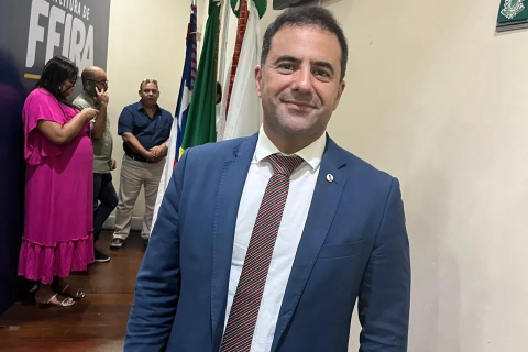 Política: Governo José Ronaldo“ Trabalho, unidade, respeito e diálogo”, diz vereador feirense sobre legislatura 2025