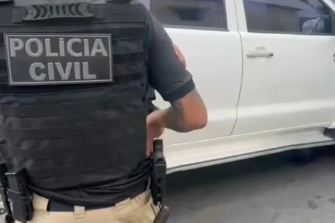 Polícia: “Preso” Cinco pessoas são presas pela polícia em Feira de Santana