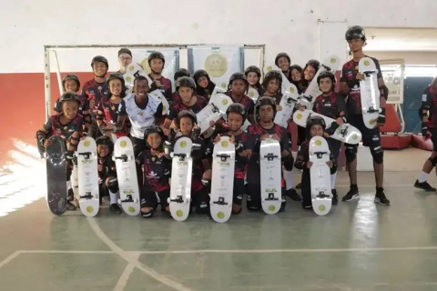 Esporte: “skate em Lauro” Ex-catador de latinhas vira referência no skate em Lauro de Freitas: ‘esperança de mundo melhor’