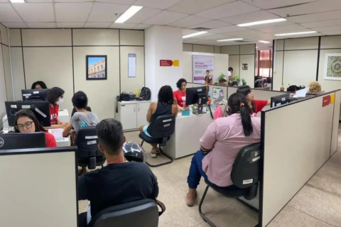 Bahia: “trans e não-binárias” Avança proposta para garantir isenção de taxas na alteração de nomes de pessoas trans e não-binárias