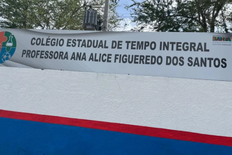 Educação/ denúncia: aEm áudio vazado de grupo de whatsapp, vice-diretora de escola estadual de Feira discrimina pai de aluno por uso de tatuagens