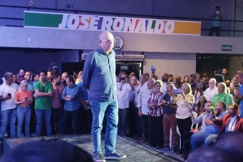 Política:  Eleições 2024 "Sempre foi o meu desejo ter Pablo como vice", diz Zé Ronaldo em coletiva de imprensa