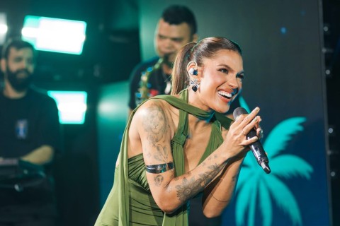 Cantora Tays Reis realiza show em Salvador dia 1⁰ de novembro